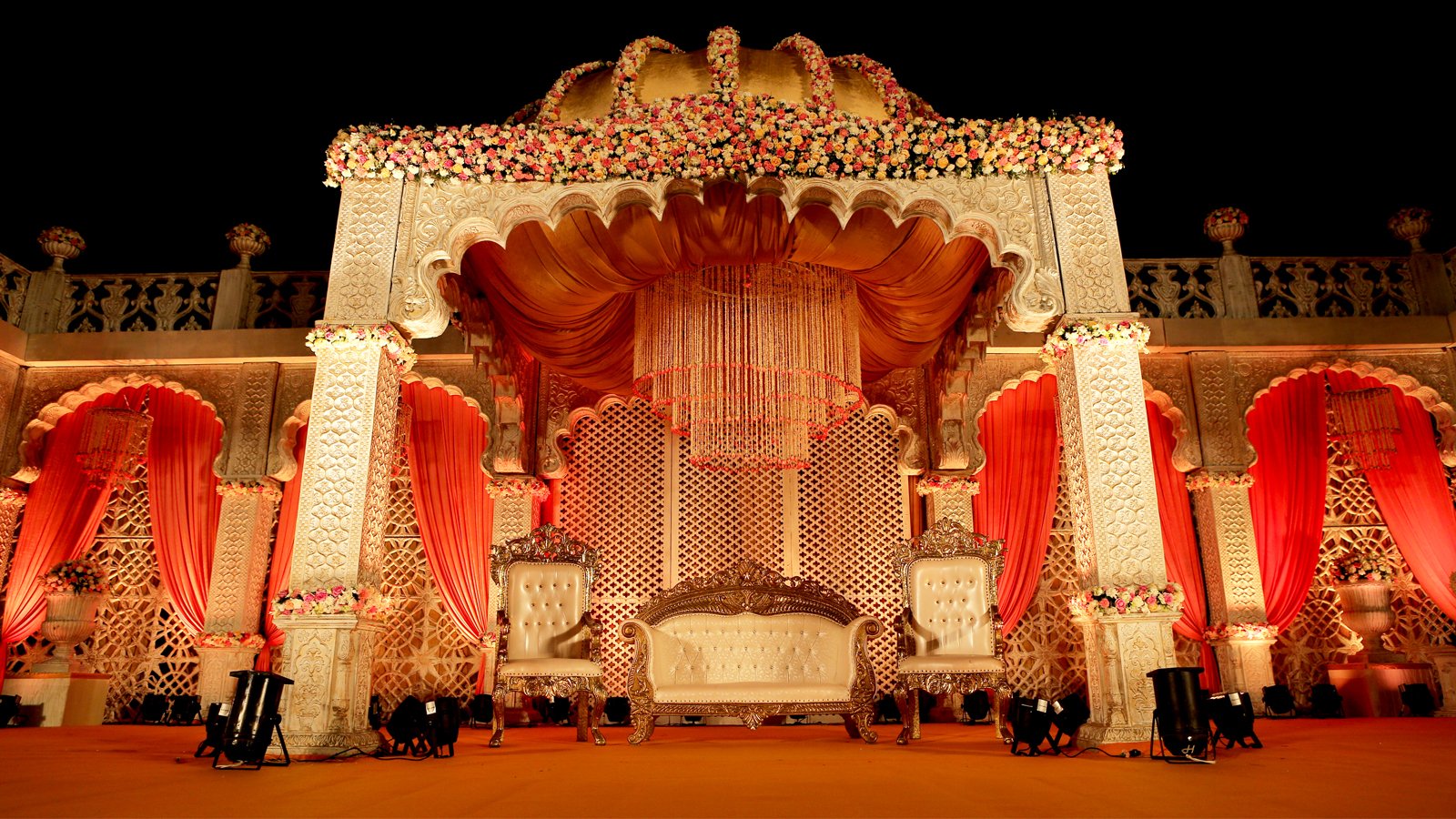 Destination Wedding Stage Decor